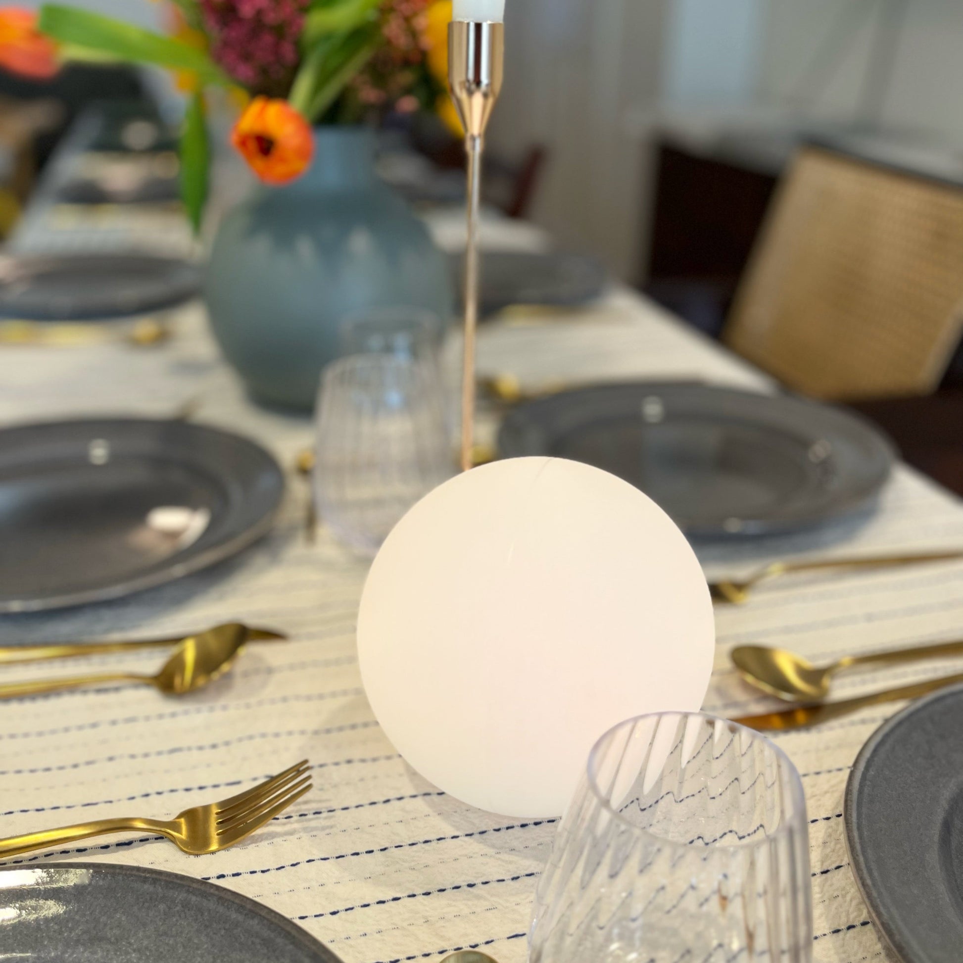 Cordless LED Table Lamp — 16 Adjustable Colors