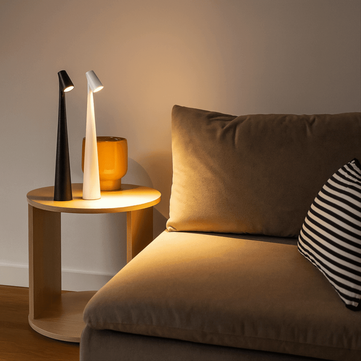Rechargeable Metal Table Lamp — Dimmable Warm Light 6
