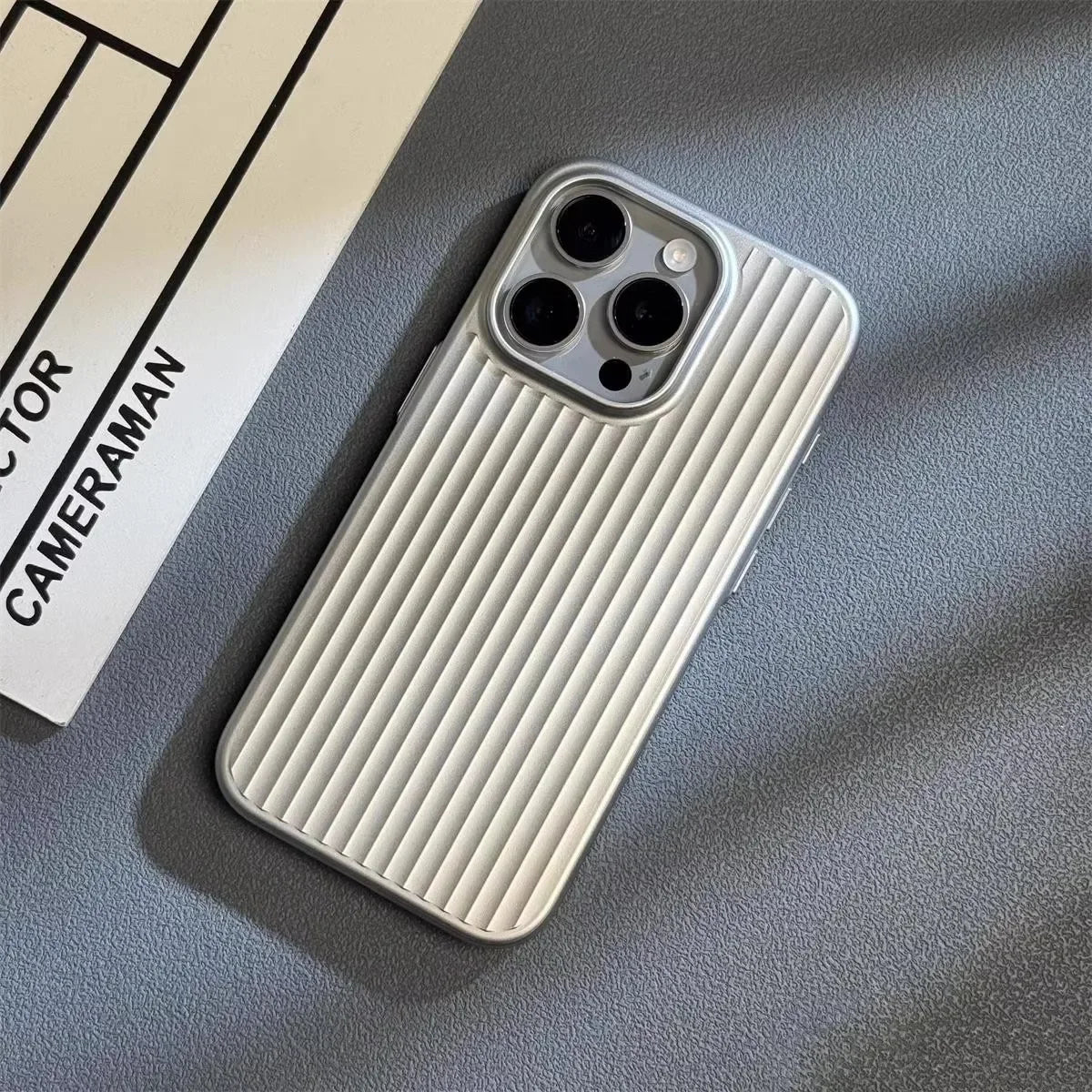 Slim iPhone Case — Shockproof Titanium Protection 7