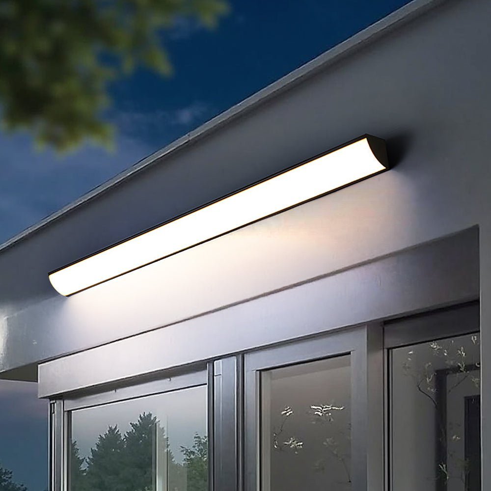 Slim LED Outdoor Wall Light — IP65 Weatherproof 7
