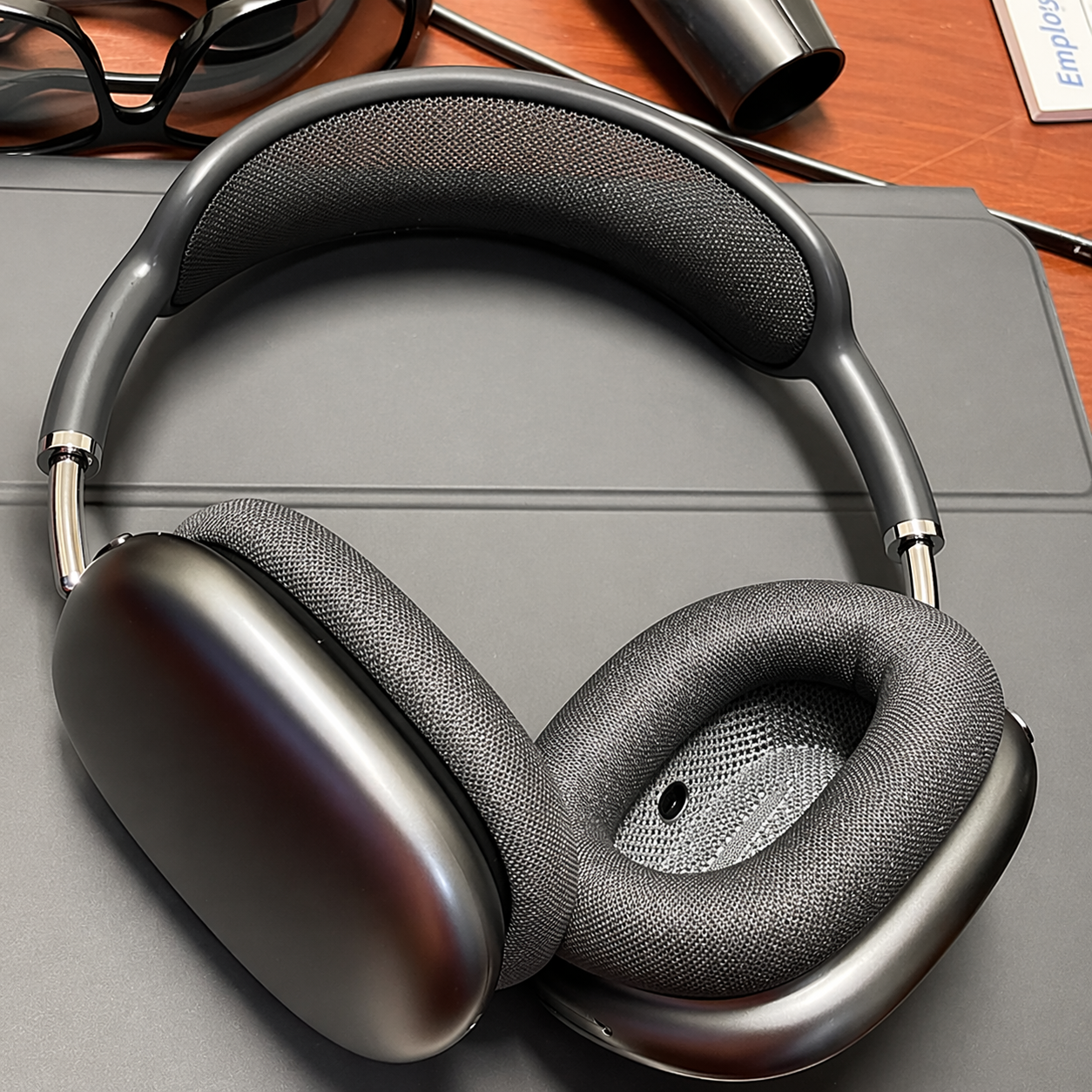 SoundArc - Wireless Over Ear Headphones Noise Cancelling 10